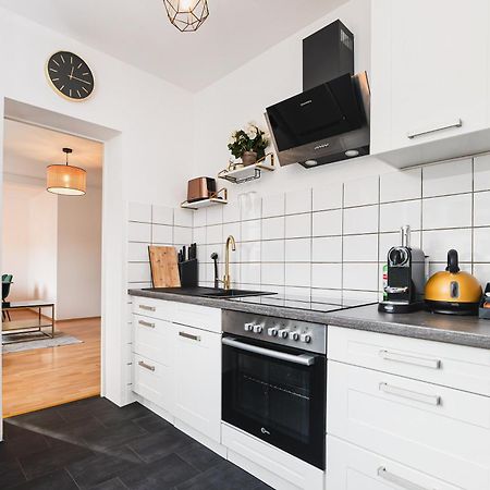 Smart Home - Wuppertal - Perfect For 4 Guests! Central - Netflix - Schwebebahn - Free Parking Zone Luaran gambar